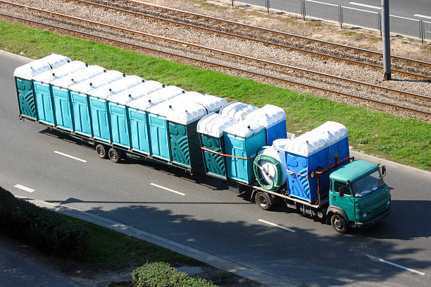 Best Portable restroom trailer rental  in Effingham, IL