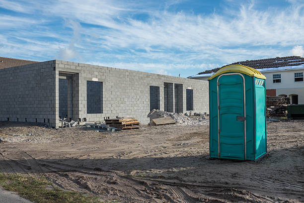 Best Portable bathroom rental  in Effingham, IL